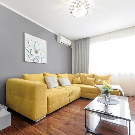 Apartment Rossa City Deluxe Apartman