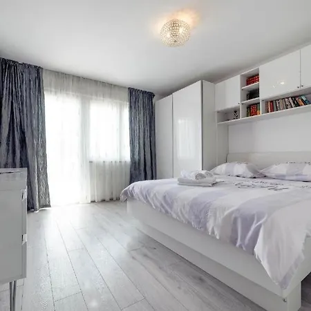 Rossa City Deluxe Apartman *