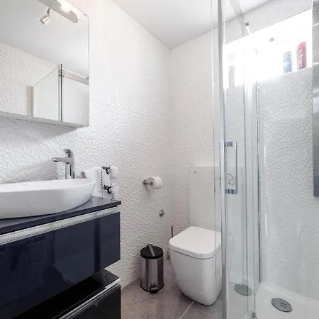 Rossa City Deluxe Apartman